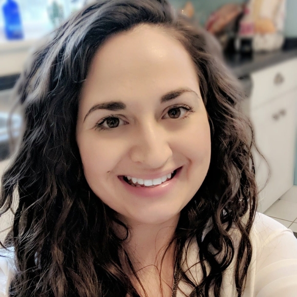 Meet your Posher, Kelsey - Picture 1 of 1